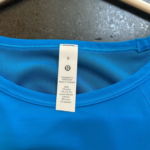 Lululemon Sculpt Sleeveless Tank, Size 8 - Picture 3 of 3